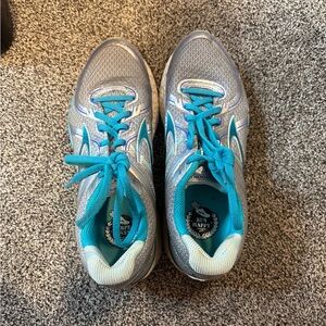 Brooks GTS Silver and Teal Athletic Shoes